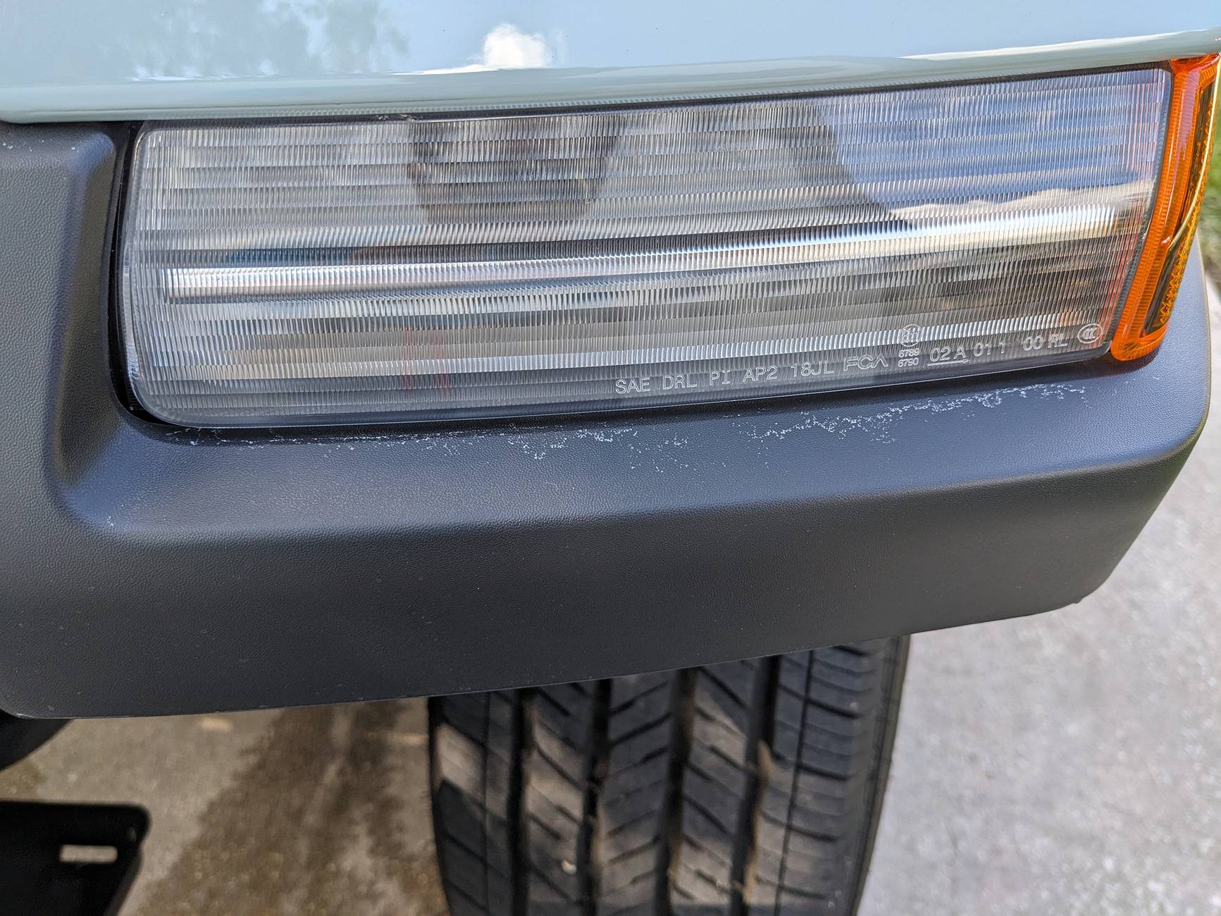 Jeep Wrangler JL DIY: How to Remove Water Etching / Calcium Deposits Off Plastic Trim PXL_20240924_194939642