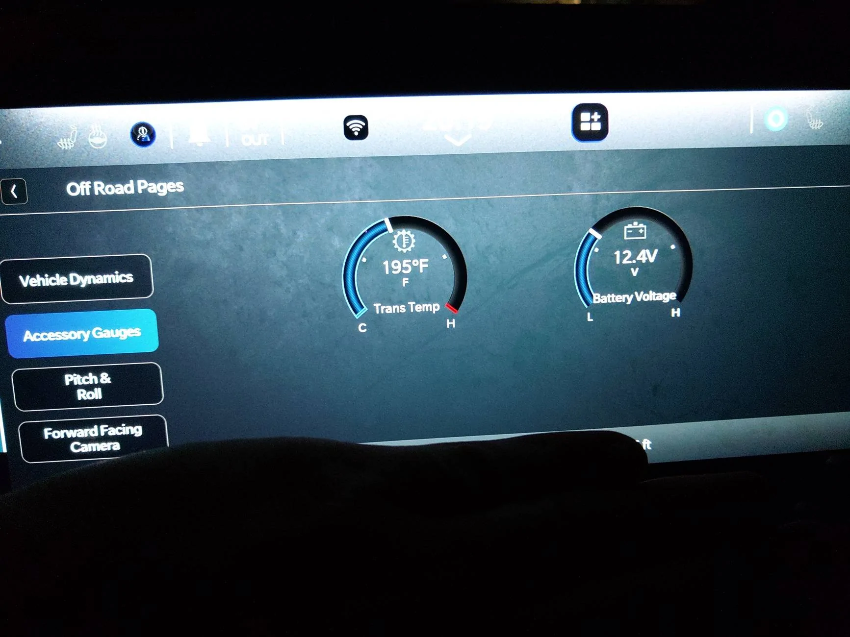Jeep Wrangler JL Accessory Gauges - Different After Over The Air Update KIMG3250