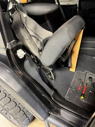 Jeep Wrangler JL 2018 JLUR Right Rear Seat Latch Cabling Replacement? 1-Access-1