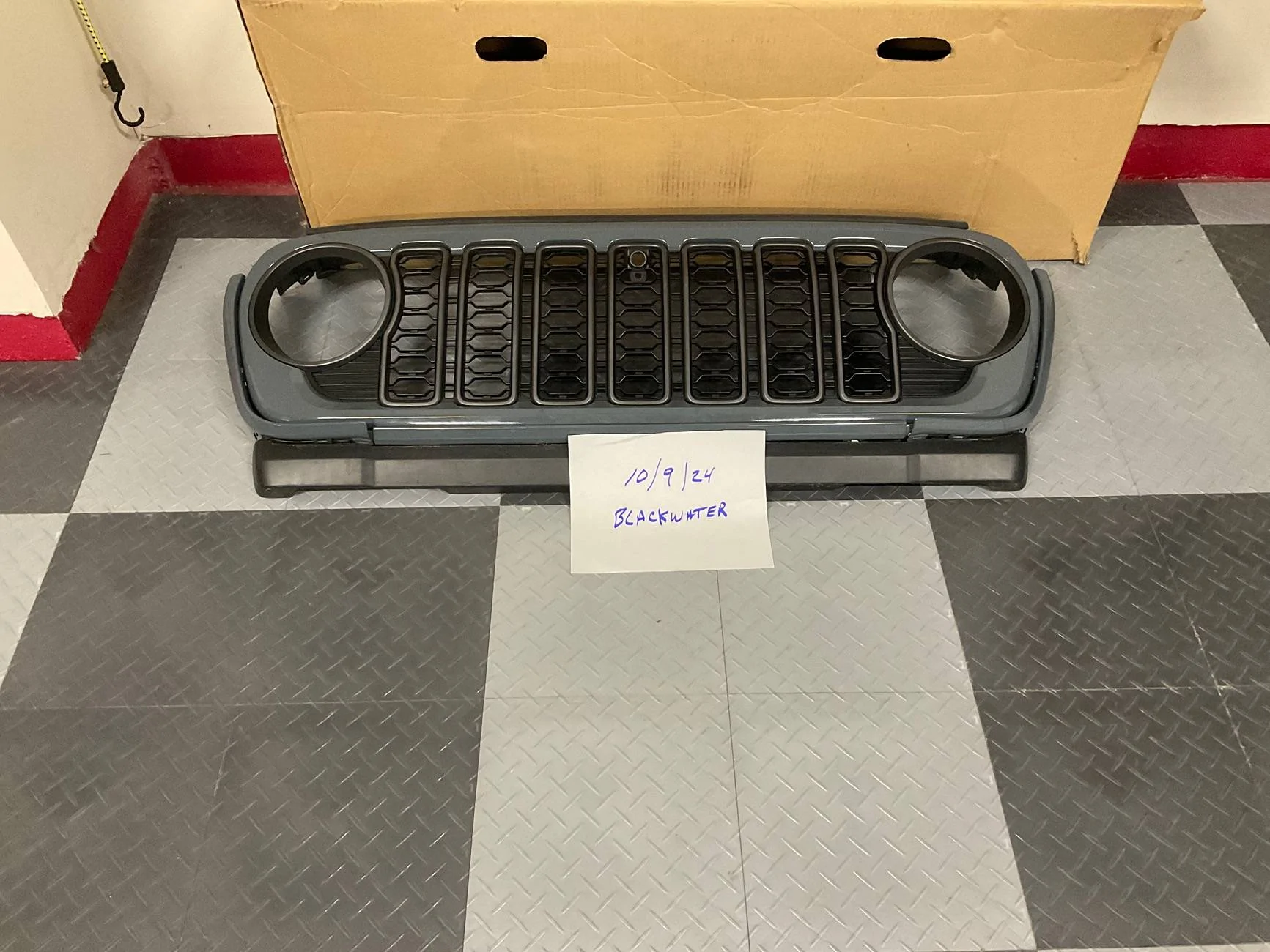 Jeep Wrangler JL ANVIL FRONT GRILLE WITH CAMERA HOLE $100 4CC014E6-CE29-4E44-8618-7CC242ACC862