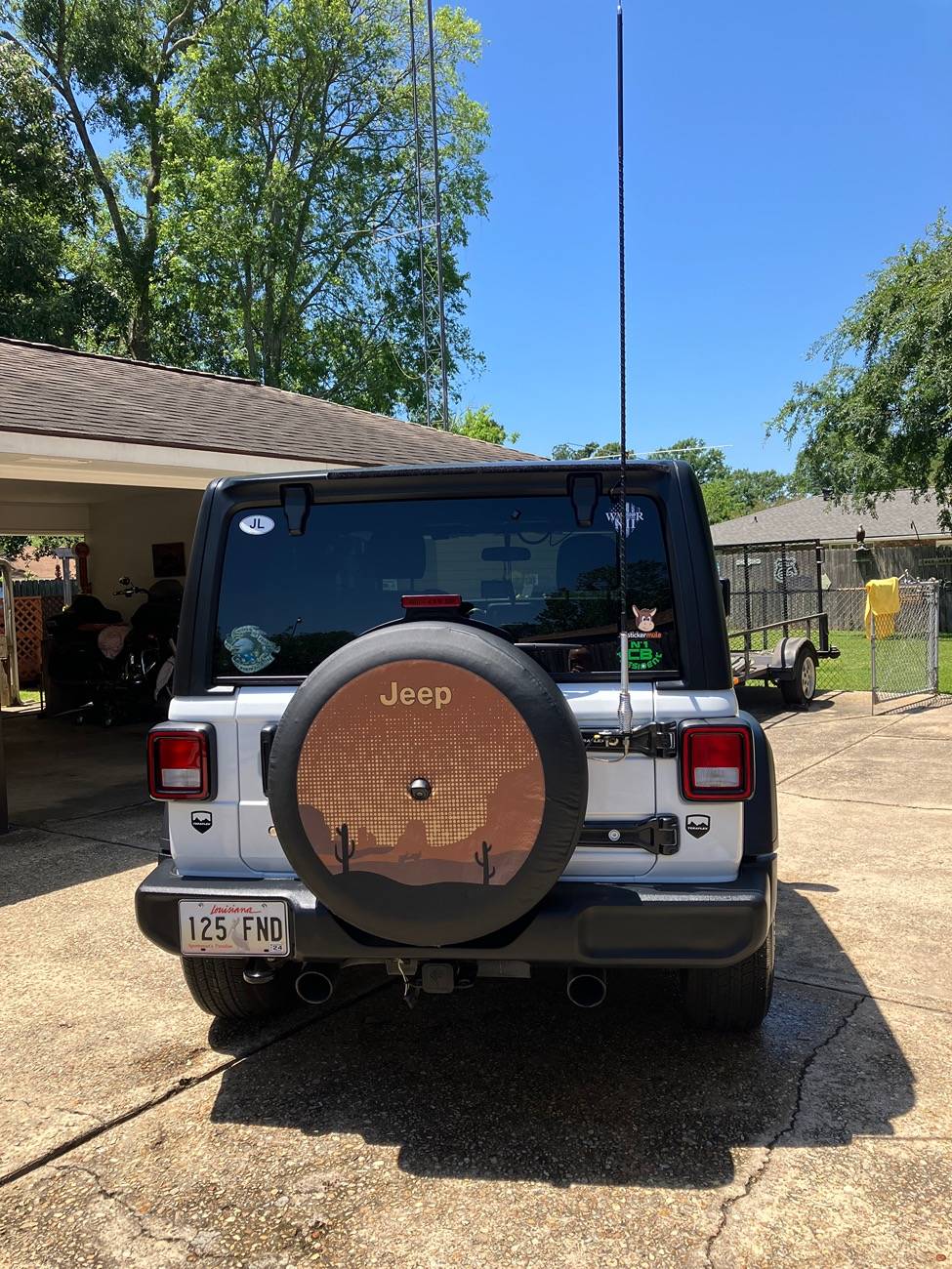 Jeep Wrangler JL CB radio causing problems with ECM IMG_4036