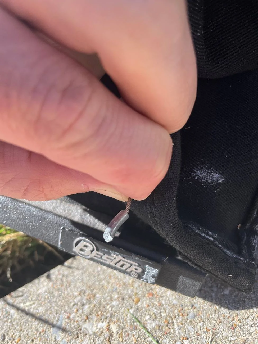 Jeep Wrangler JL Kansas wind keeps killing my Jeep. Broke my Sunrider top this time. ( Now w/Video ) IMG_5822