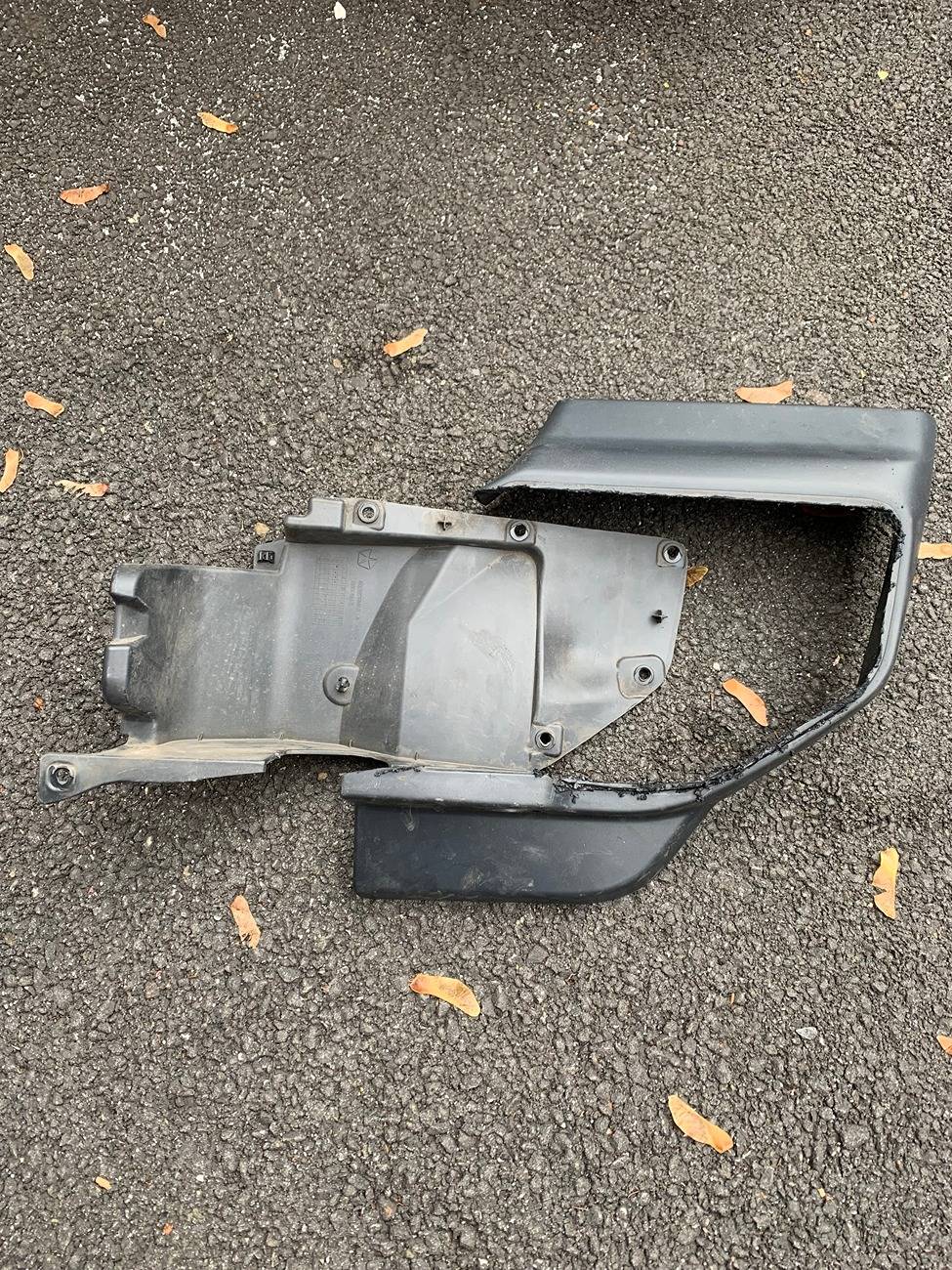 Jeep Wrangler JL front bumper filler piece IMG_6648.JPG