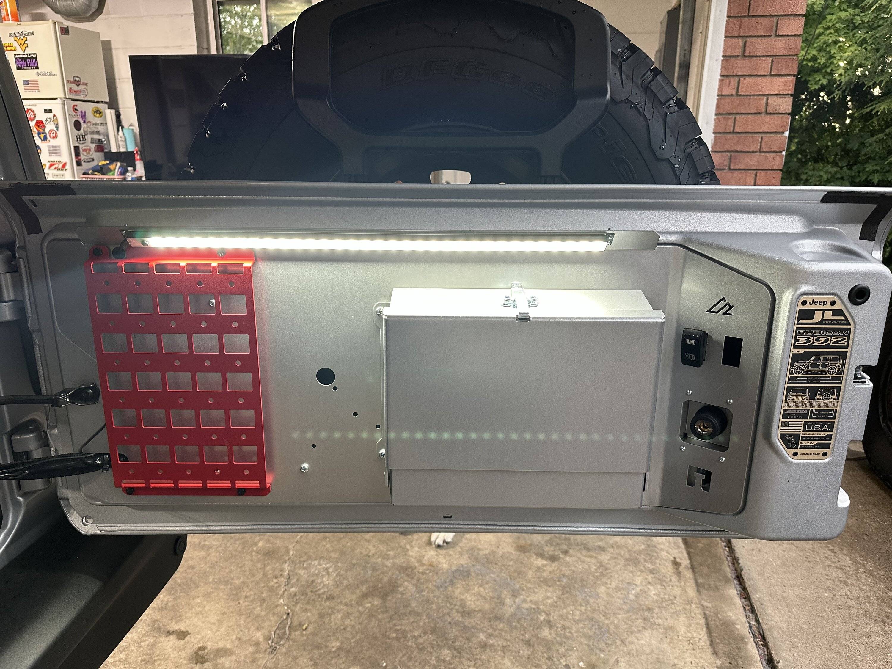 Jeep Wrangler JL American Adventure Lab Air Command System tailgate table IMG_0747