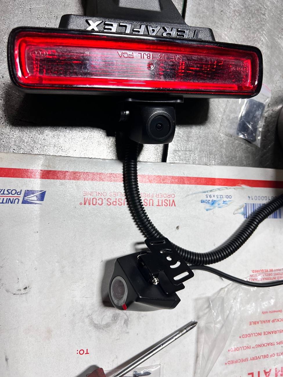 Jeep Wrangler JL Wolfbox G930 install, no visor issues IMG_0216