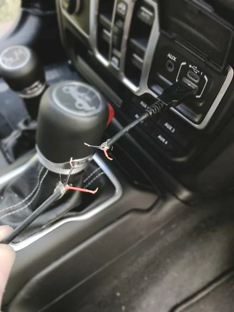 Jeep Wrangler JL Hard wiring dash cam - electrical puzzler 1589wmh