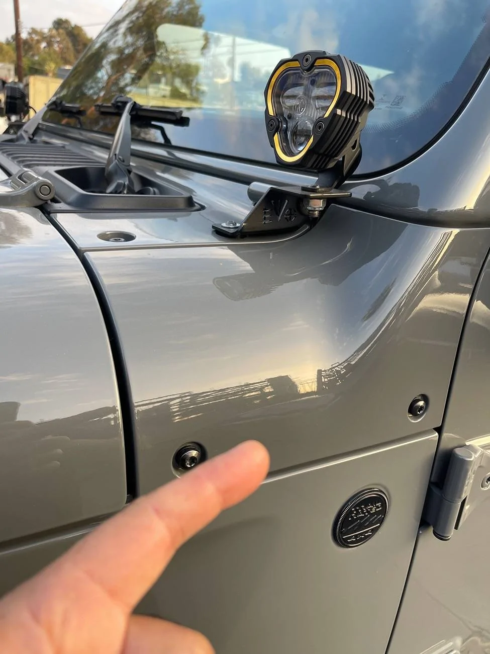 Jeep Wrangler JL Cowl light bracket imag