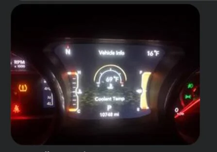 Jeep Wrangler JL Am I the only one that does this? 1729895036652-sg