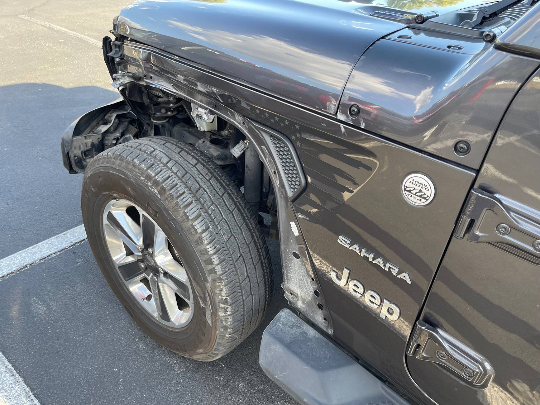 Jeep Wrangler JL Had a fender bender today. IMG_3138