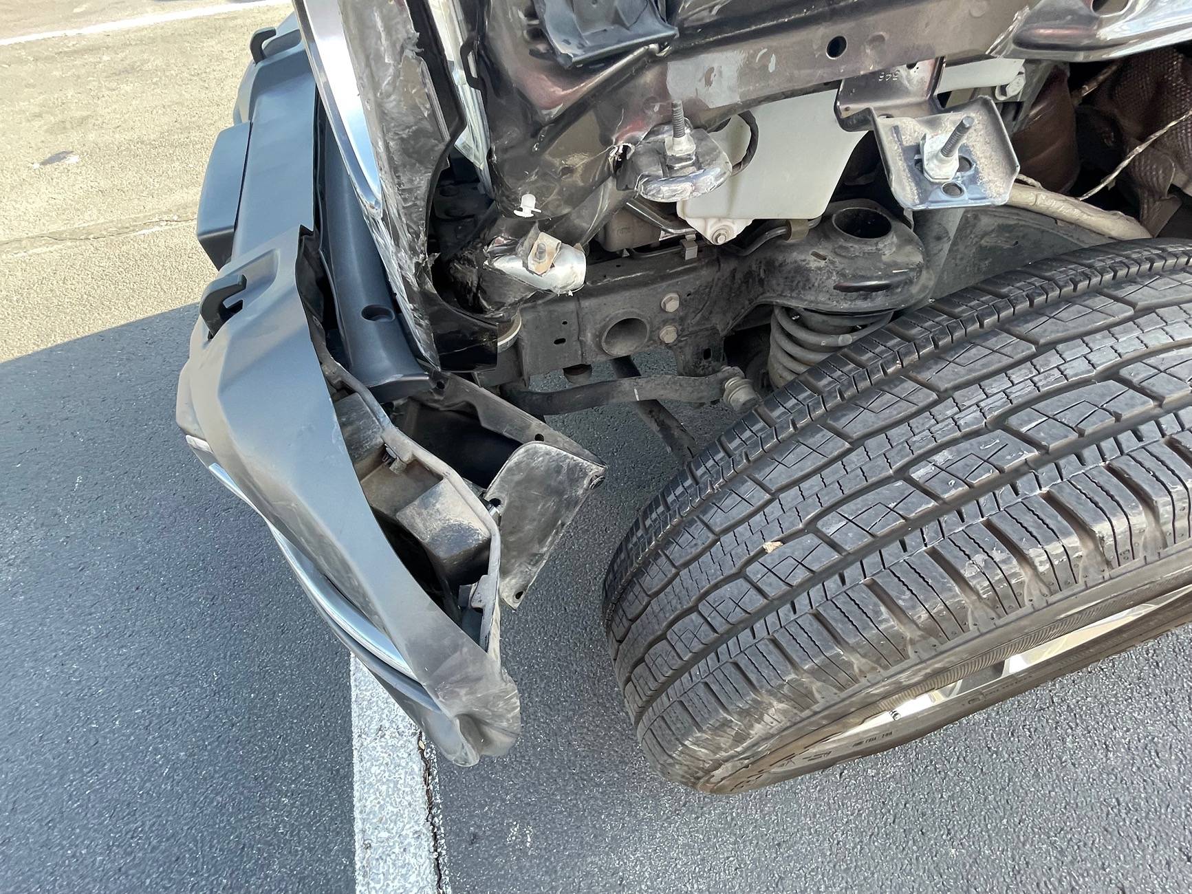 Jeep Wrangler JL Had a fender bender today. IMG_3141