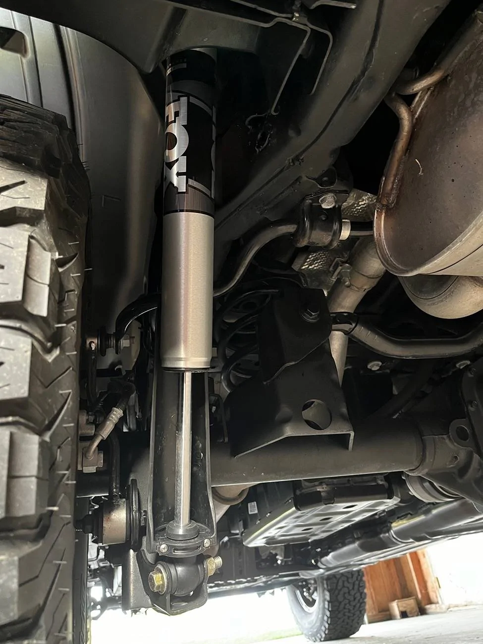 Jeep Wrangler JL Fox Shocks 2.0 IFP Roost Shield Kit question IMG_1724