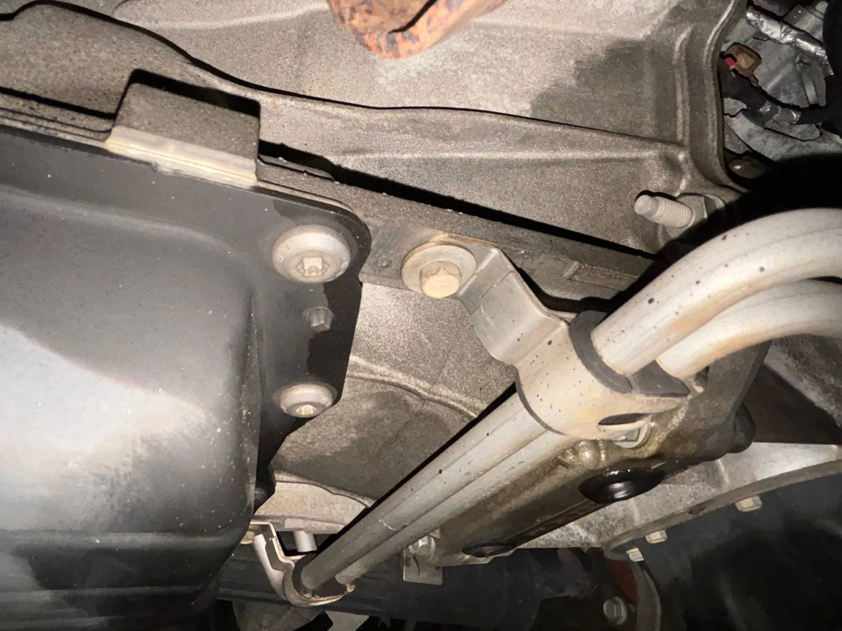 Jeep Wrangler JL Help identify/advice on this leak IMG_8888
