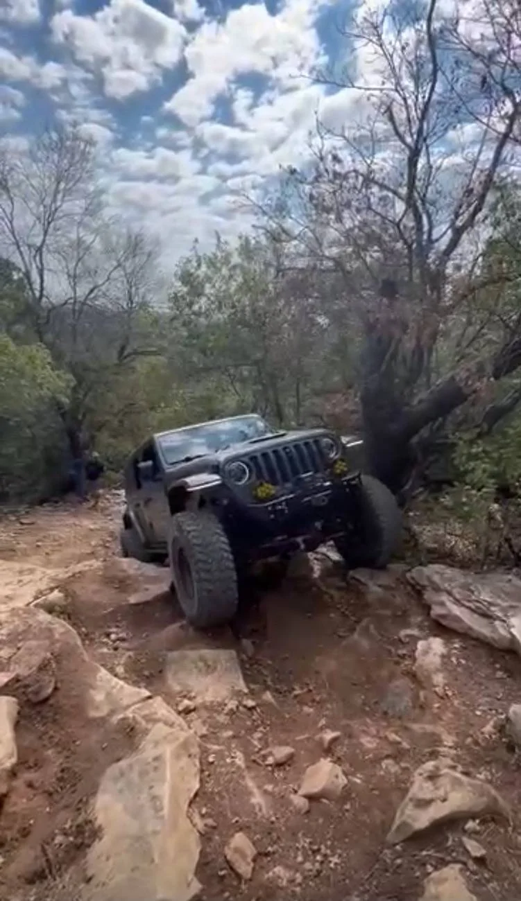 Jeep Wrangler JL Load Index 125  - Load Range F Screenshot_20241005_185346_Messenger