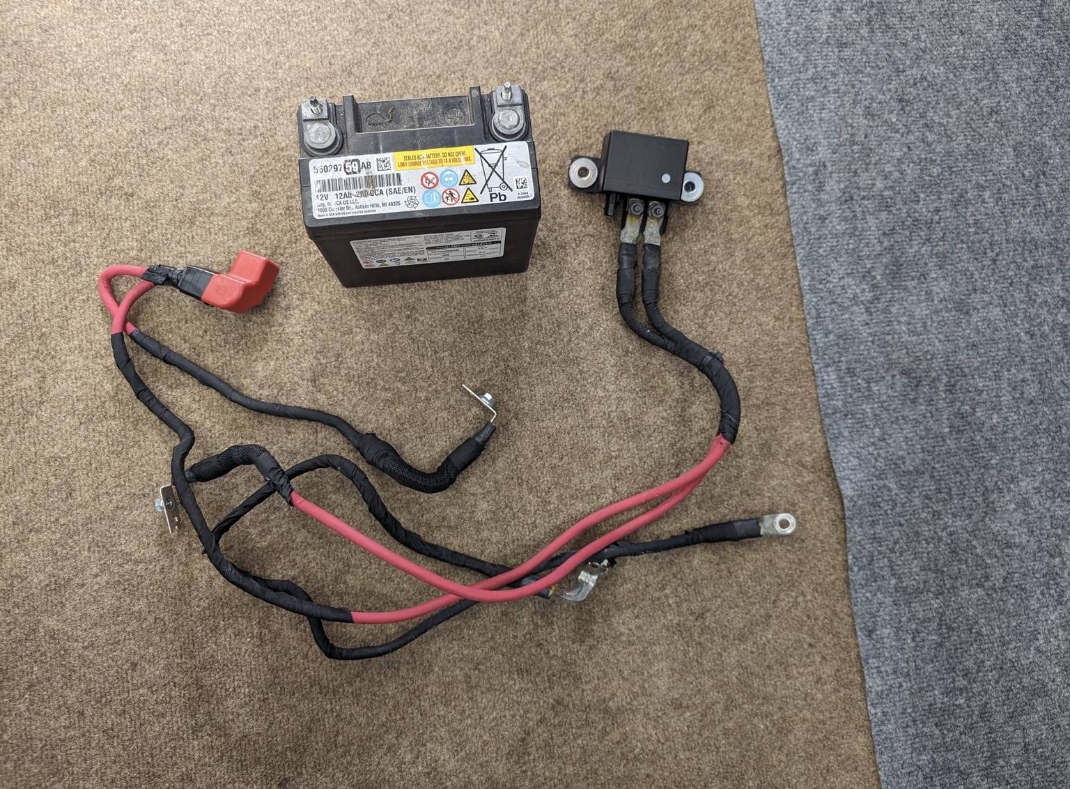Jeep Wrangler JL Jumperless Aux Battery Bypass ADFCFA0A-01D9-4560-9031-3CFA5EF51F30