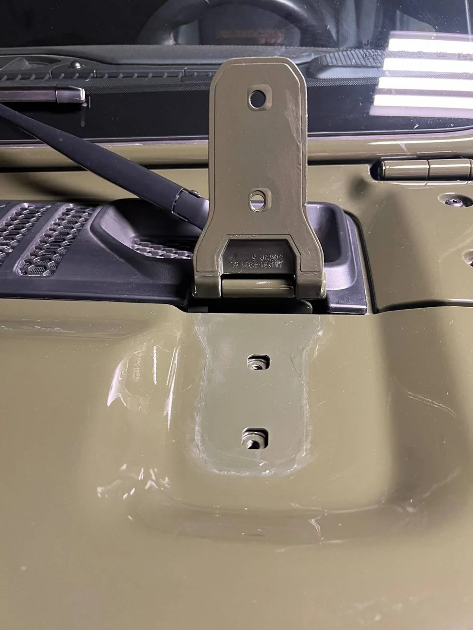 Jeep Wrangler JL Hinge corrosion prevention IMG_0063