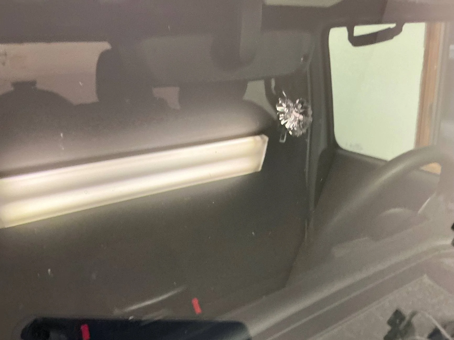 Jeep Wrangler JL Damaged windshield club IMG_0682