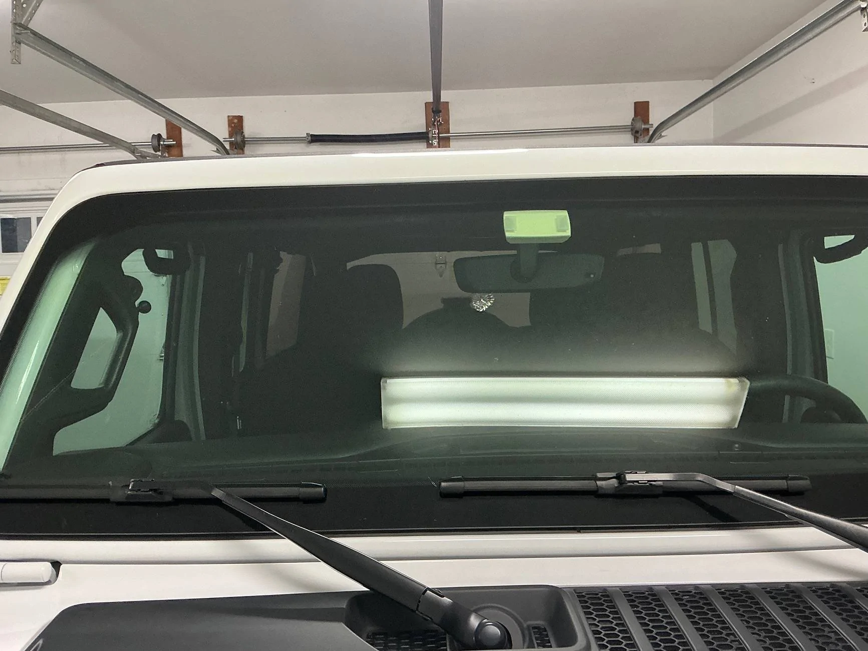 Jeep Wrangler JL Damaged windshield club IMG_0681