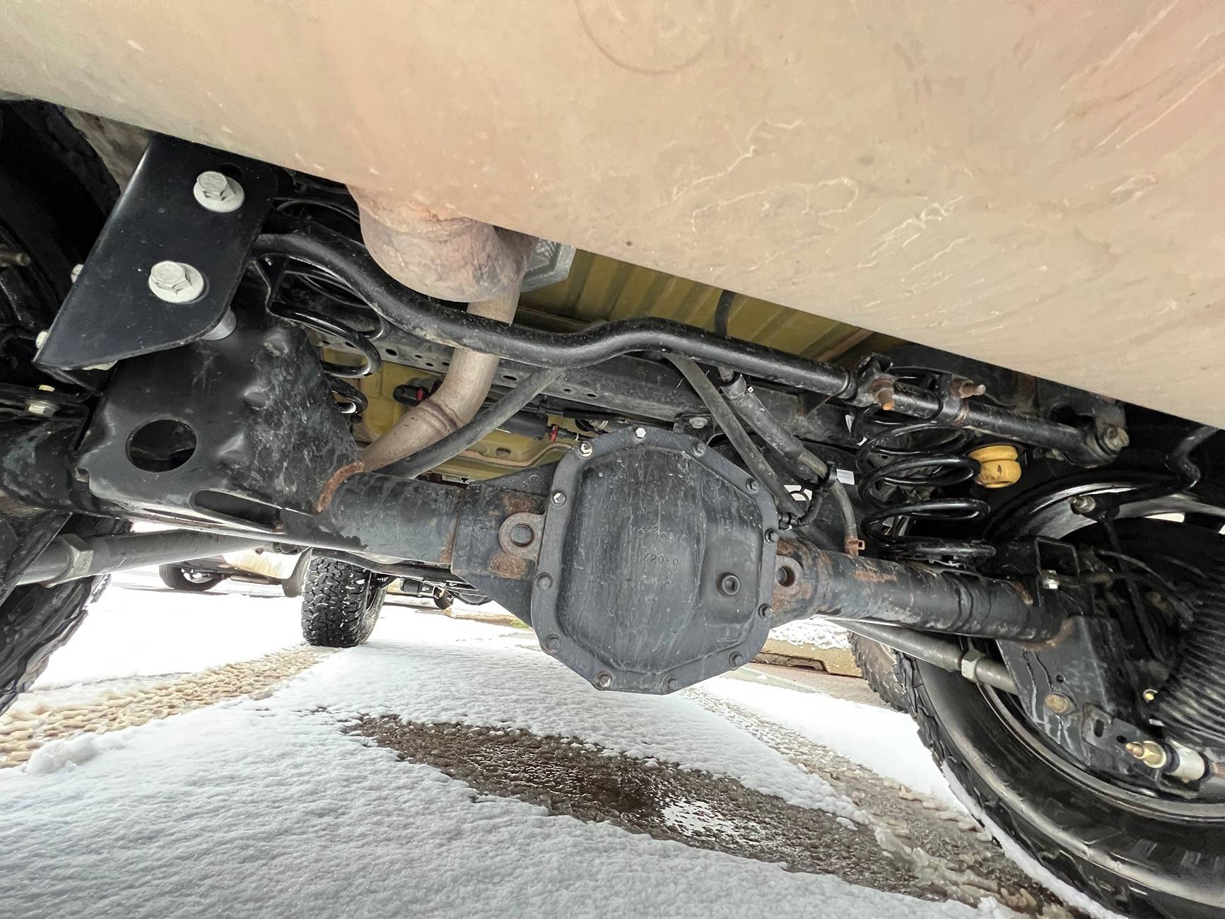 Jeep Wrangler JL Credible note about rear track bar relocation brackets ! IMG_2062