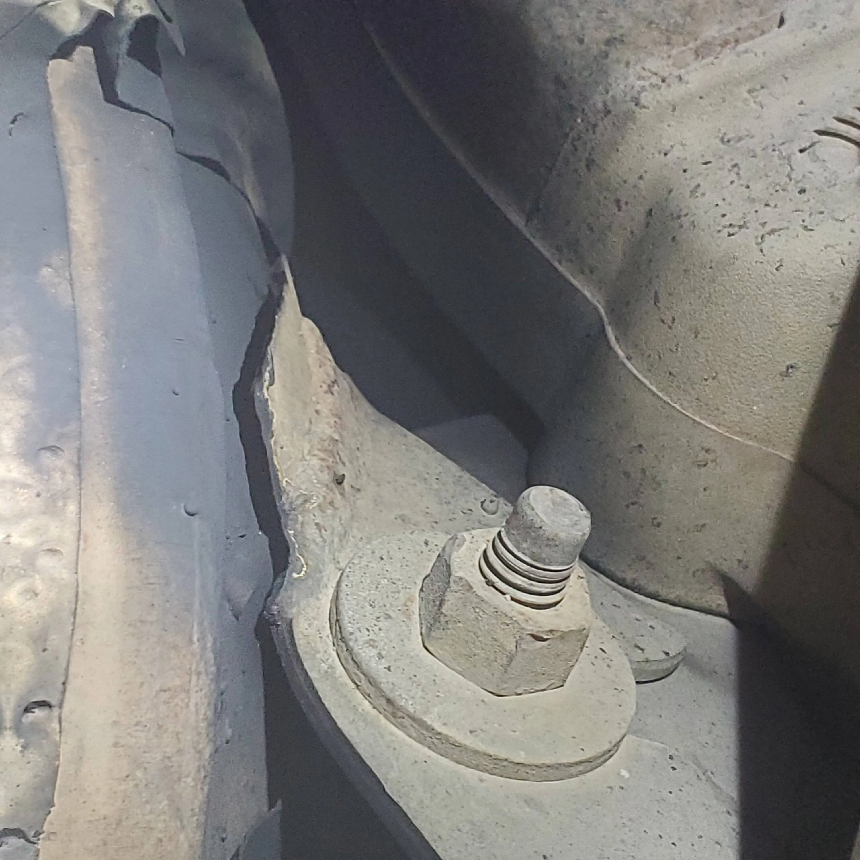 Jeep Wrangler JL Found something interesting tonight! Cat crack