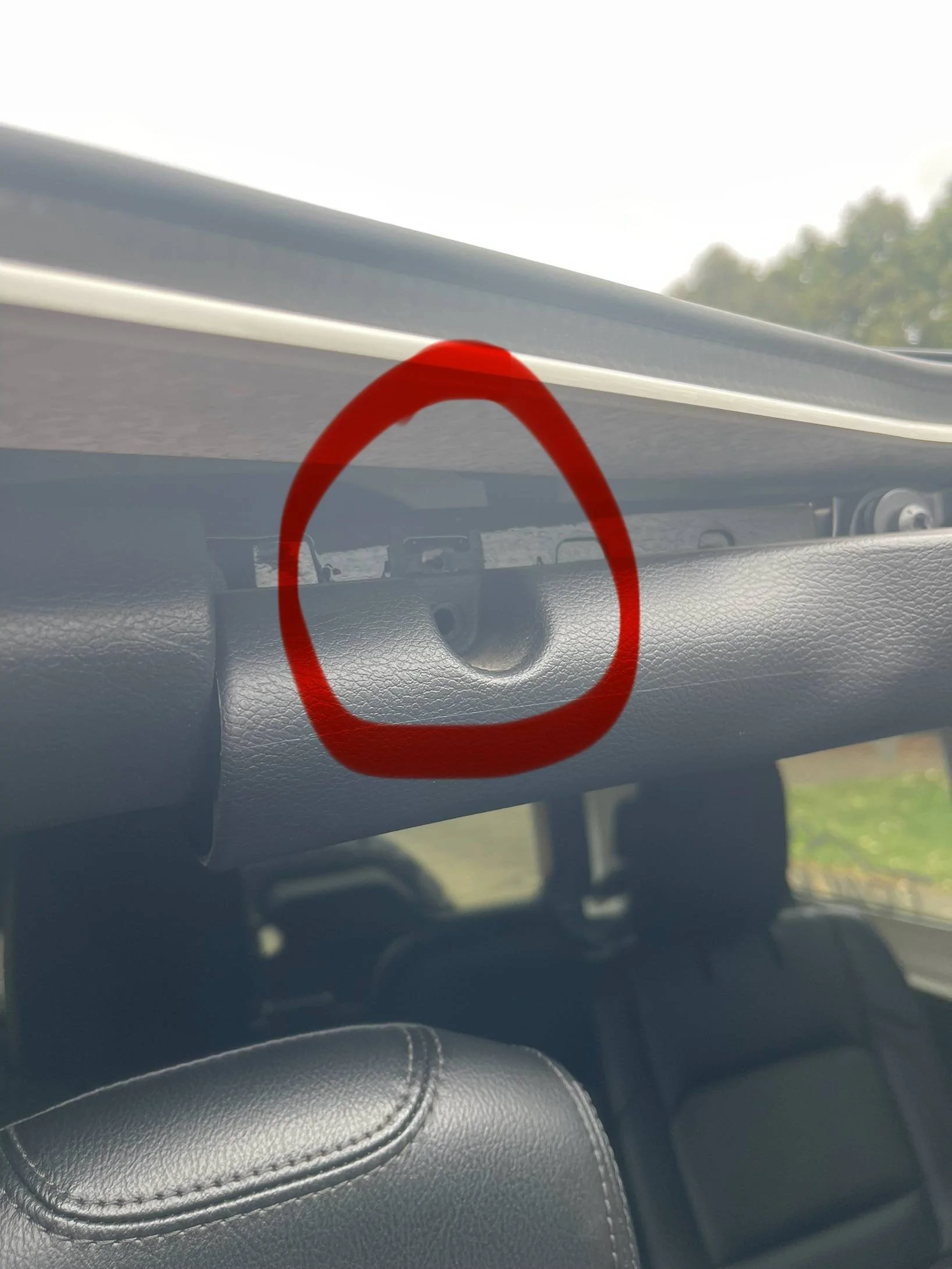 Jeep Wrangler JL screw size help?  (overhead speaker enclosure) IMG_5601