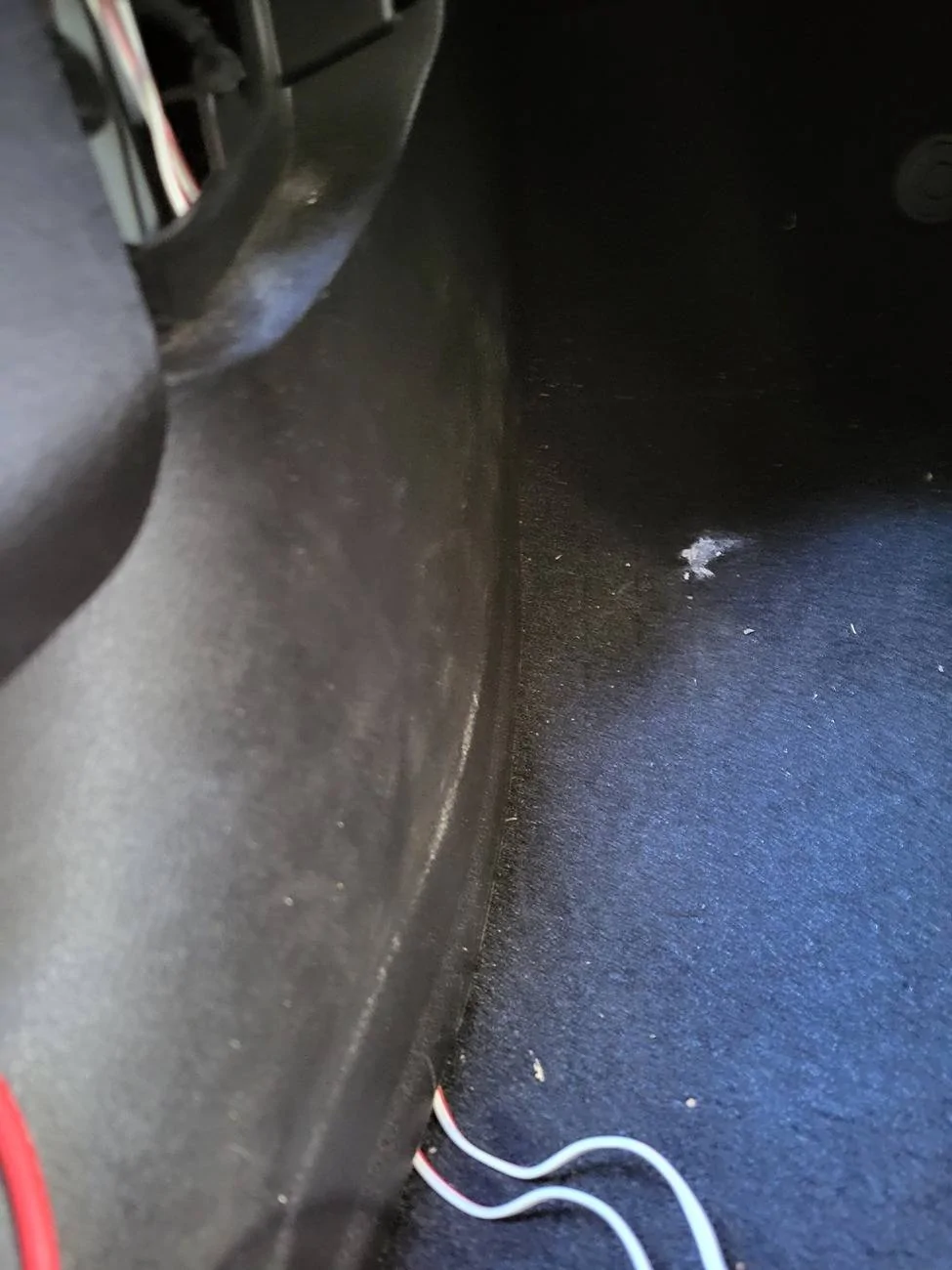 Jeep Wrangler JL 2024 base audio - tweeter and sub plug and play upgrade 7b pull under trim