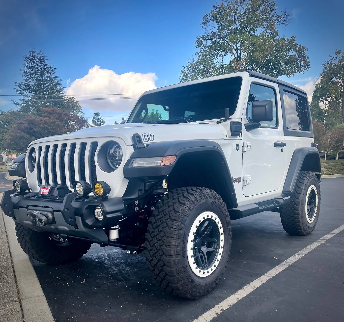 Jeep Wrangler JL AEV Borah rim and tire combo IMG_4172
