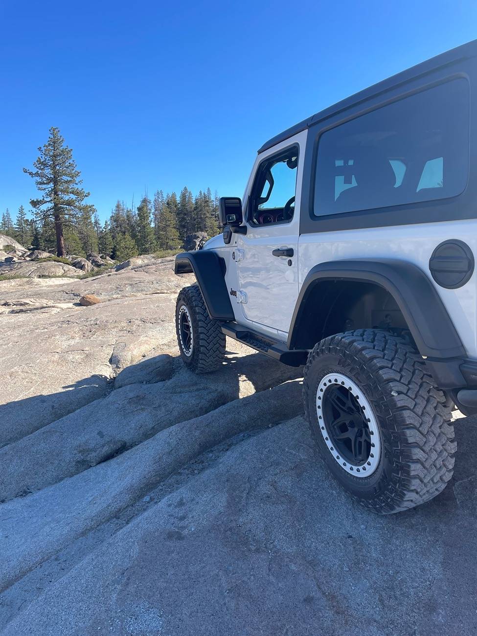 Jeep Wrangler JL AEV Borah rim and tire combo IMG_4213