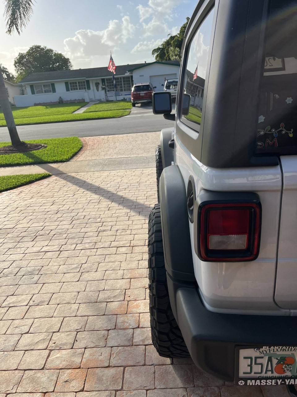 Jeep Wrangler JL 295/70r17 picture request thumbnail_IMG_1936