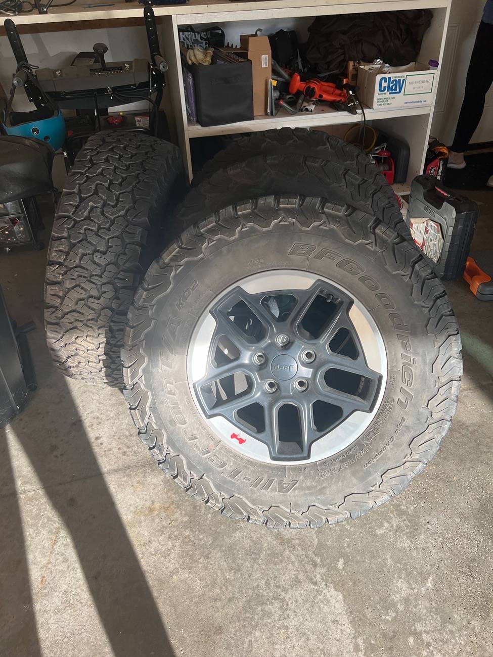 Jeep Wrangler JL 2018 Rubicon wheels/KO2s $450 OBO IMG_8609