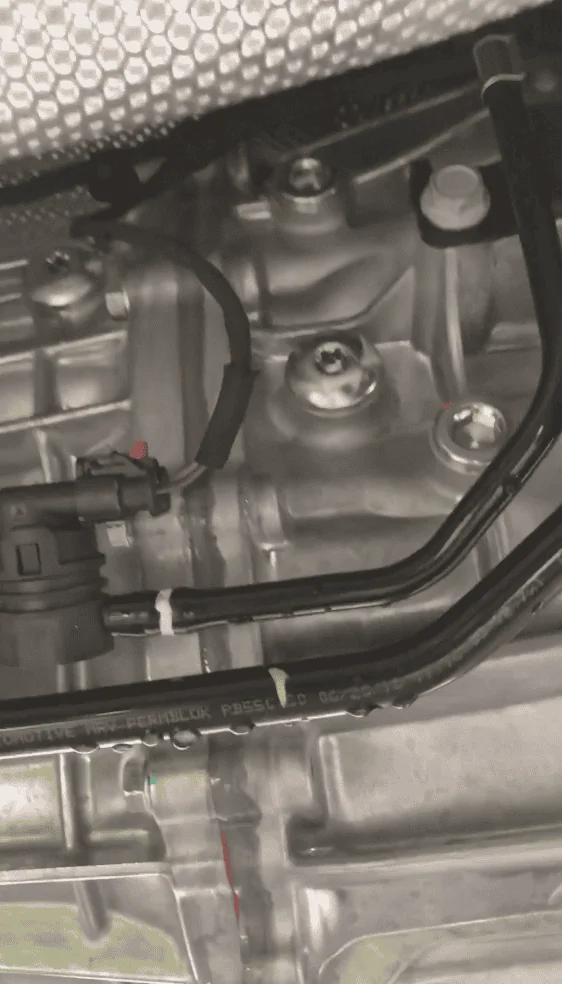 Jeep Wrangler JL Condensation dripping down tranny leak2
