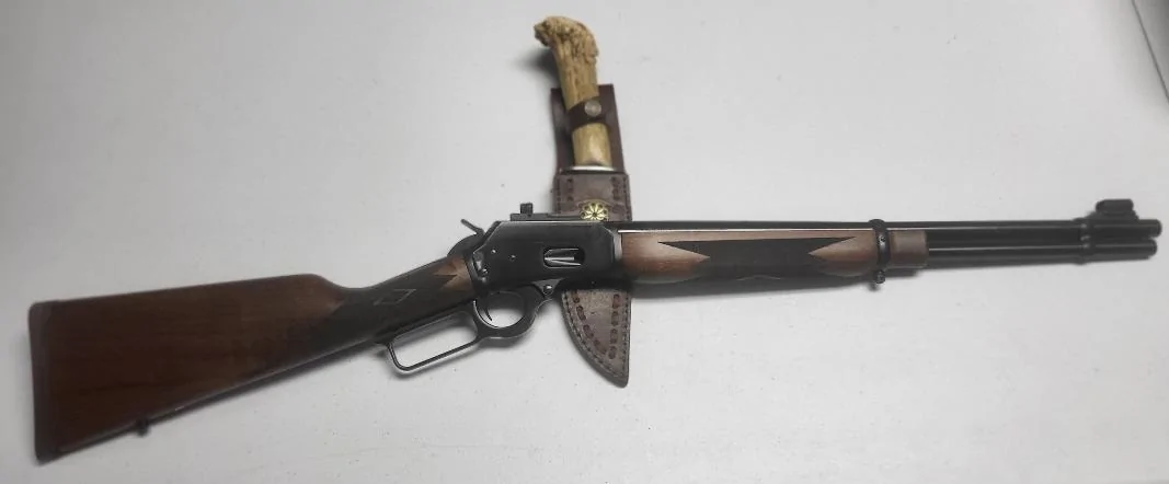 Jeep Wrangler JL Firearm and knife collectors 1894