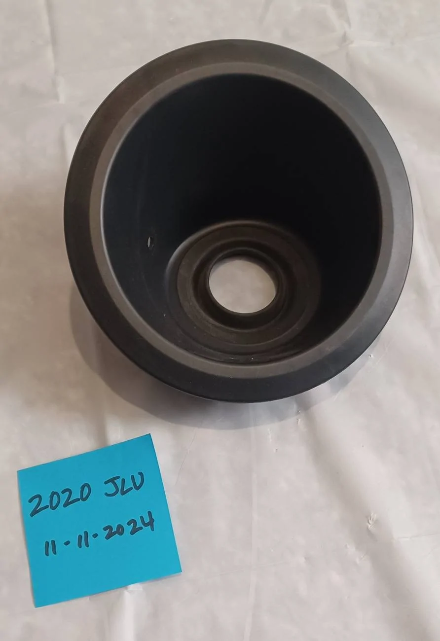 Jeep Wrangler JL 2020 gas cap surround jlgascapsurround