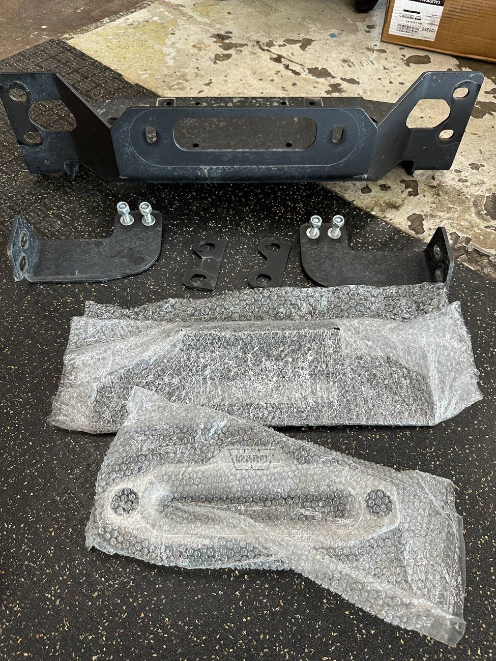 Jeep Wrangler JL Warn winch plate IMG_4096