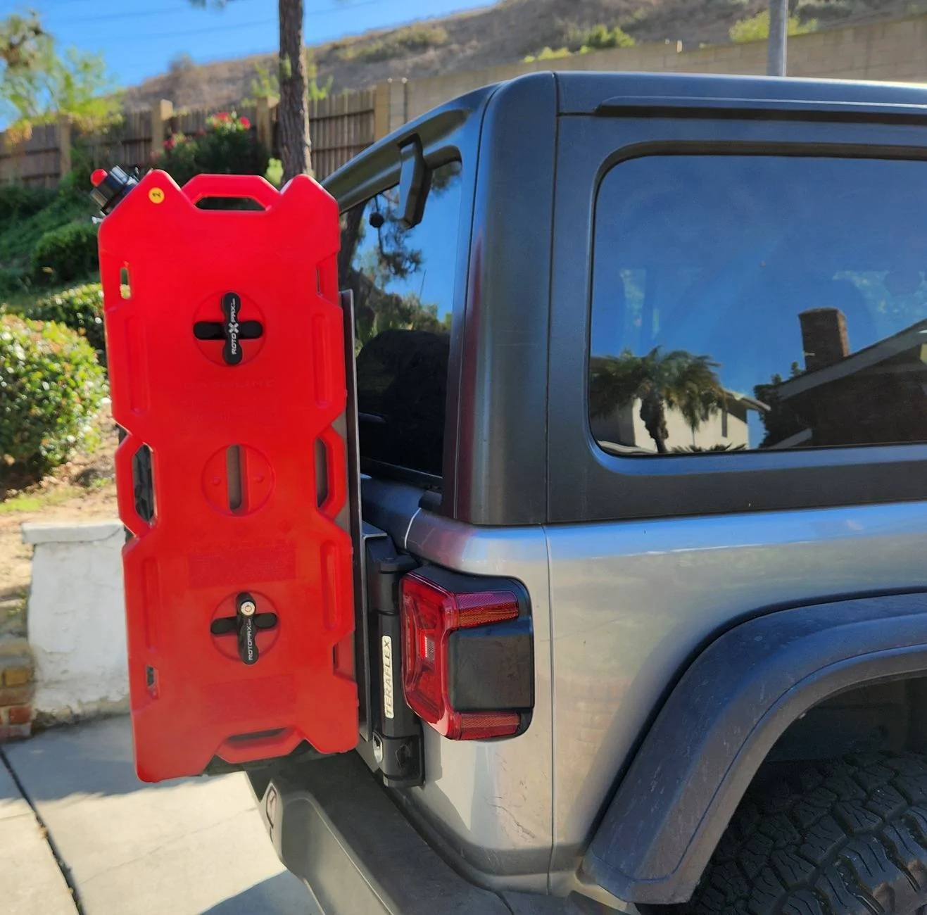 Jeep Wrangler JL carrying extra gas? spare fuel