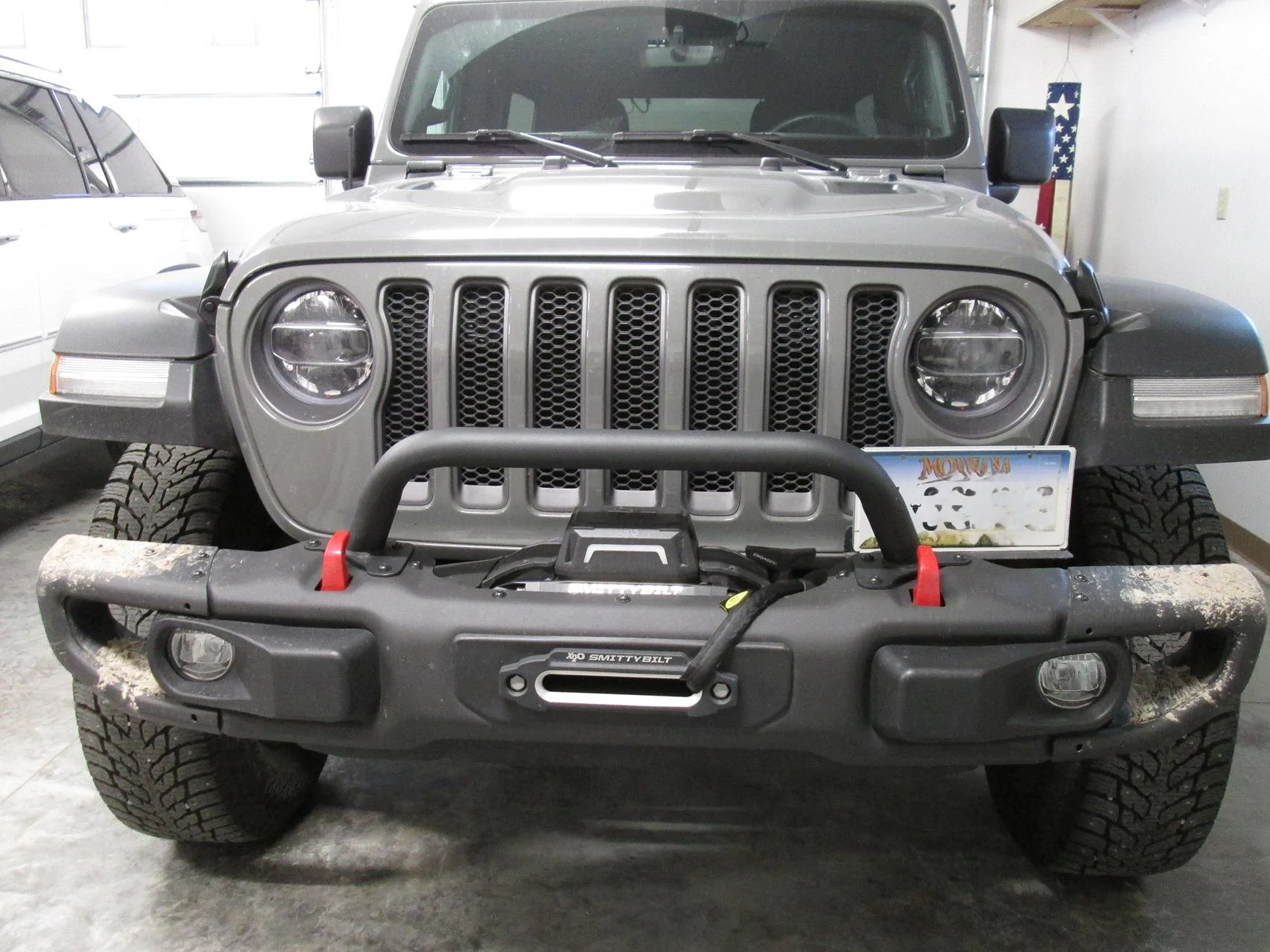 Jeep Wrangler JL Offset license plate mount for the front bumper? Jeep_Liscplt_Brkt