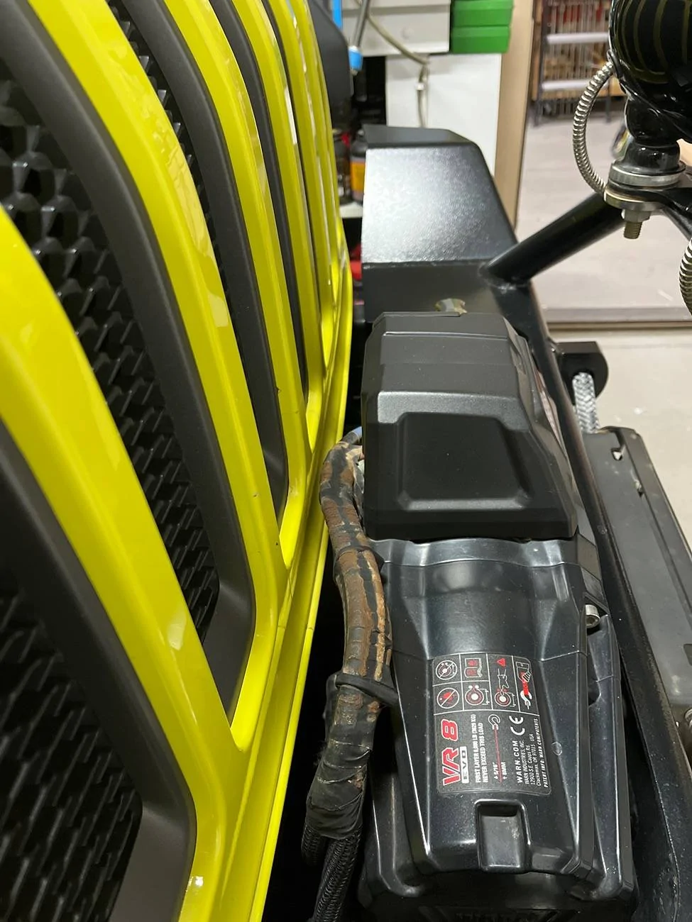Jeep Wrangler JL Grill removal question imag