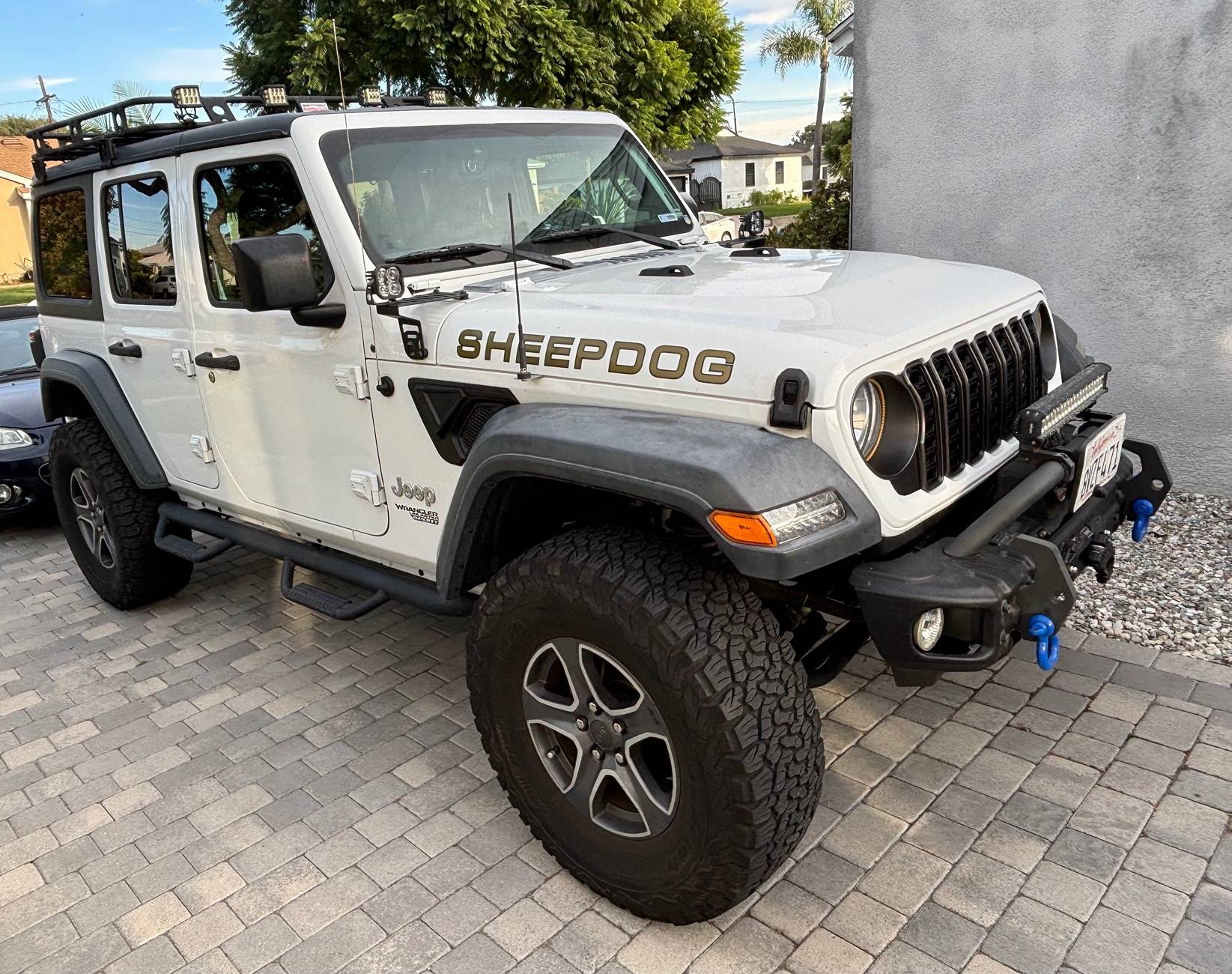 Jeep Wrangler JL Grill removal question IMG_2457