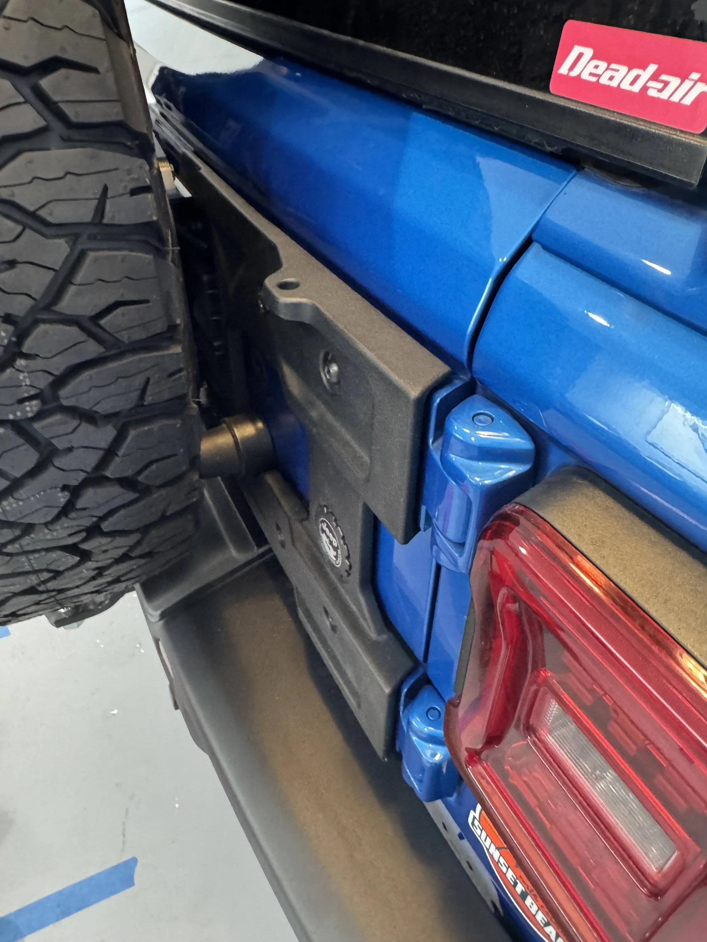 Jeep Wrangler JL Question on Mopar tire reinforcement bracket IMG_3789