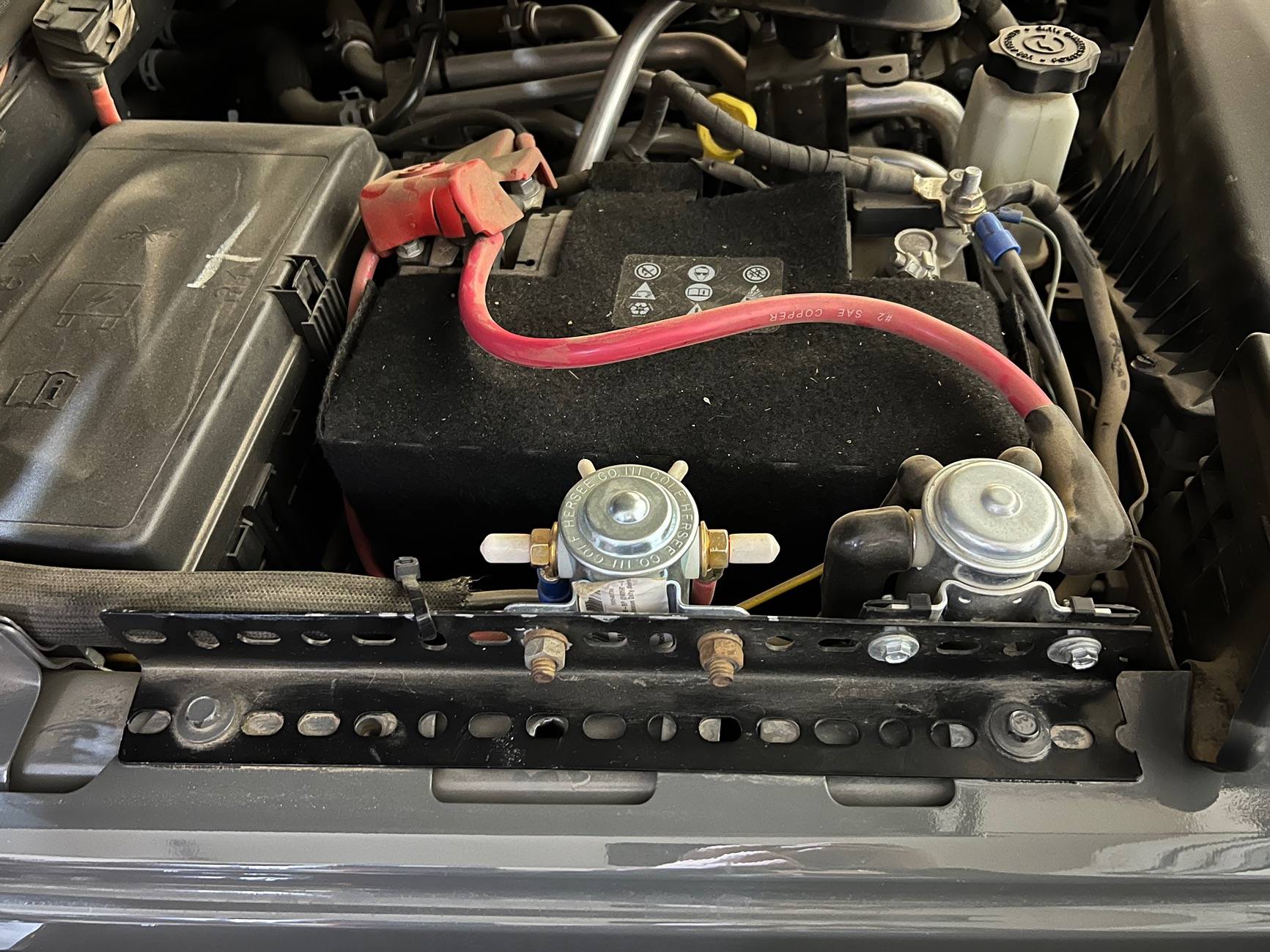Jeep Wrangler JL Winch Aux switch/ power interrupt kit install. IMG_7124