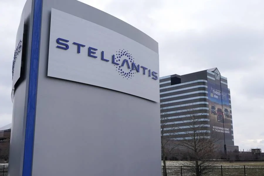 Jeep Wrangler JL Stellantis CEO Tavares has resigned arbfgukpurbcpcvdb4fkyhrohi-jpg