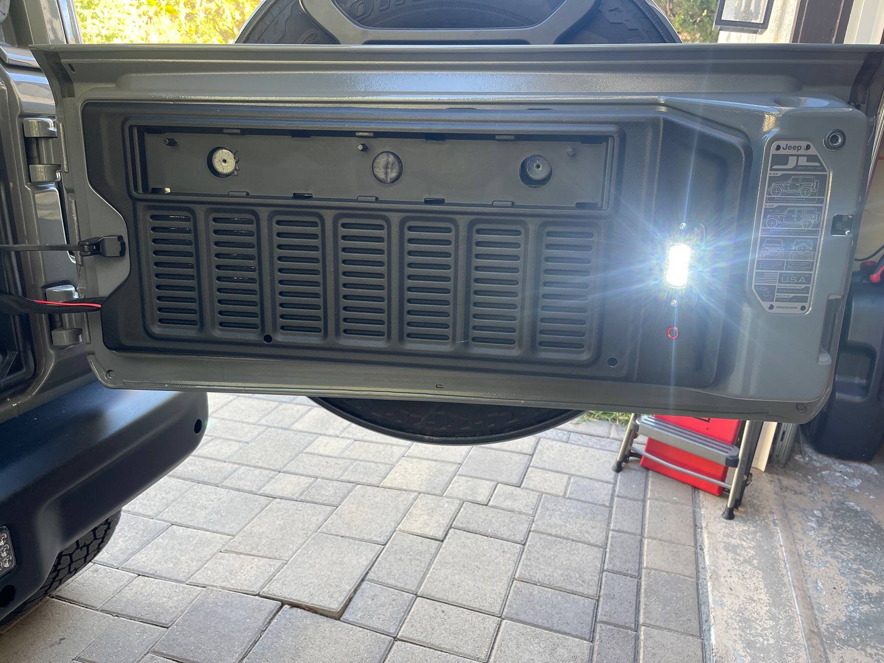 Jeep Wrangler JL Wrangler gate lighting image