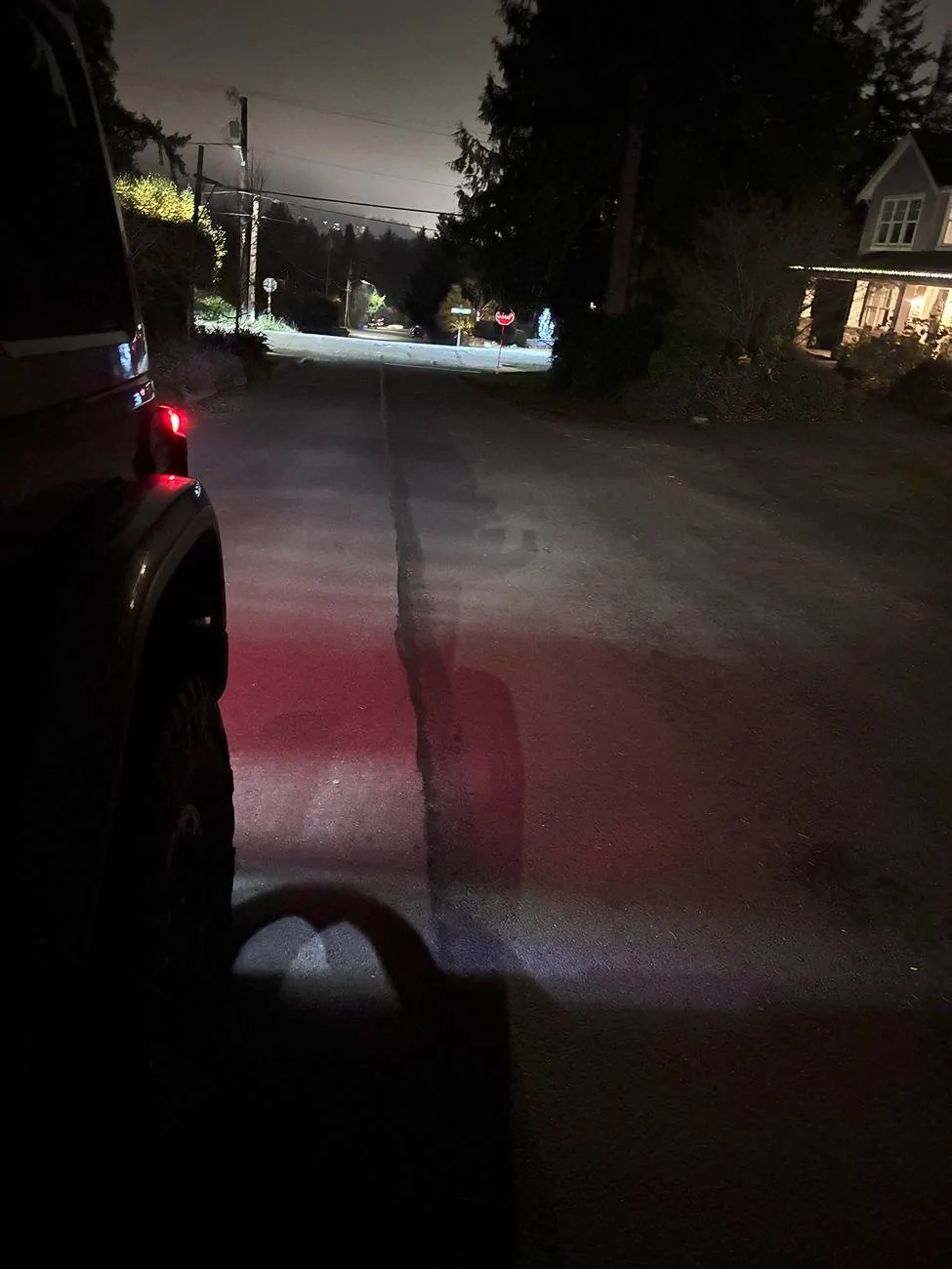 Jeep Wrangler JL Reverse lights in rear bumper question IMG_6426