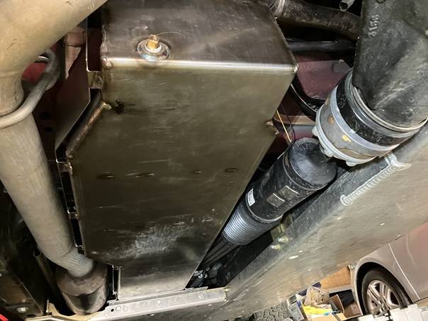 Jeep Wrangler JL Auxiliary fuel tank DIY writeup 031-15