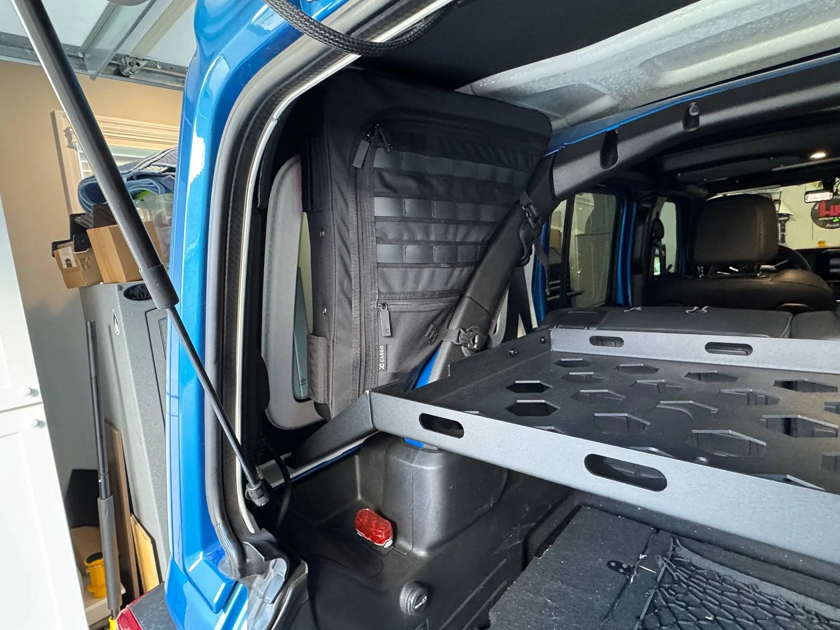 Jeep Wrangler JL Rear Cargo Shelf IMG_3770