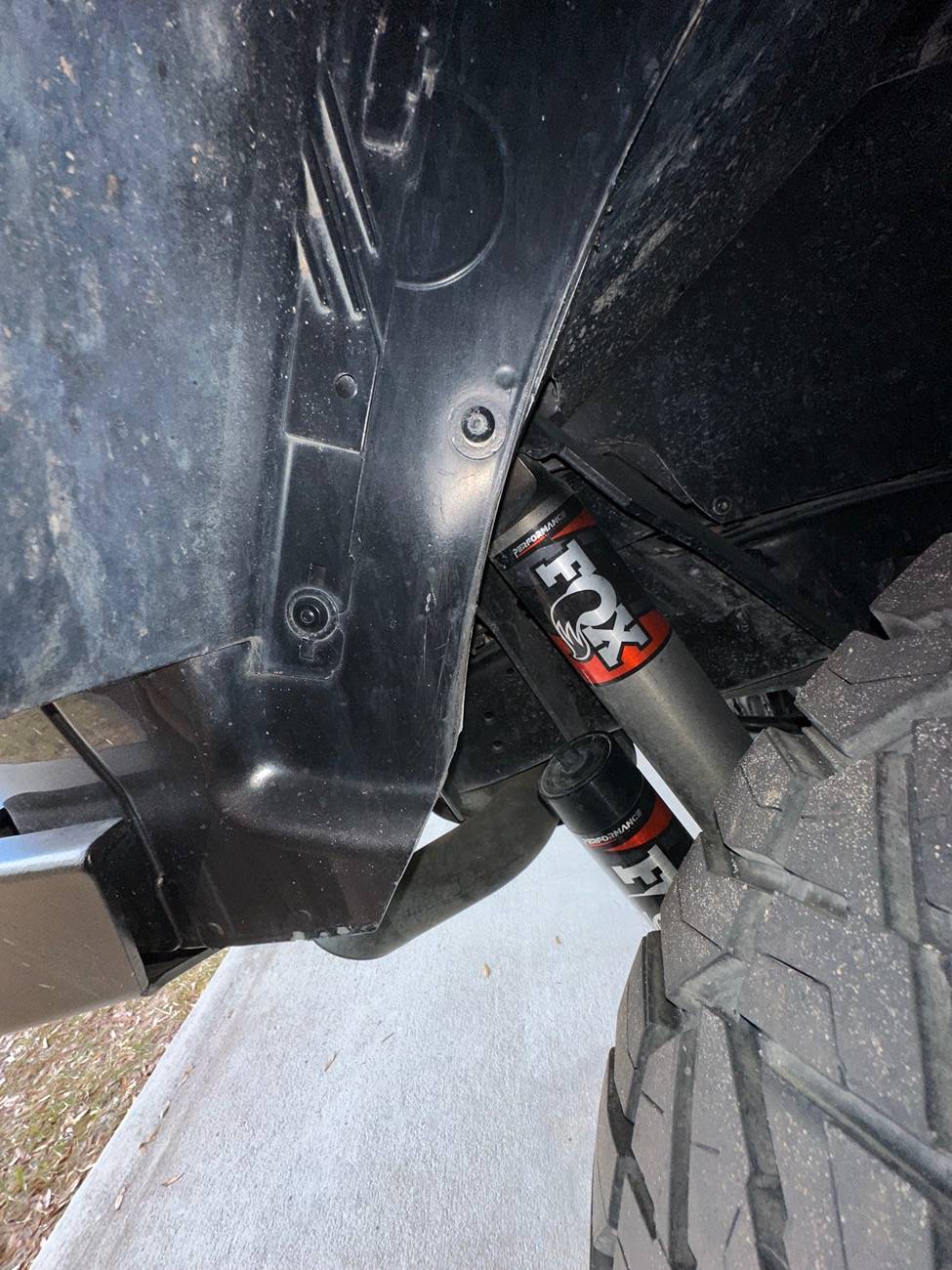 Jeep Wrangler JL Wheel Well Trim IMG_0412