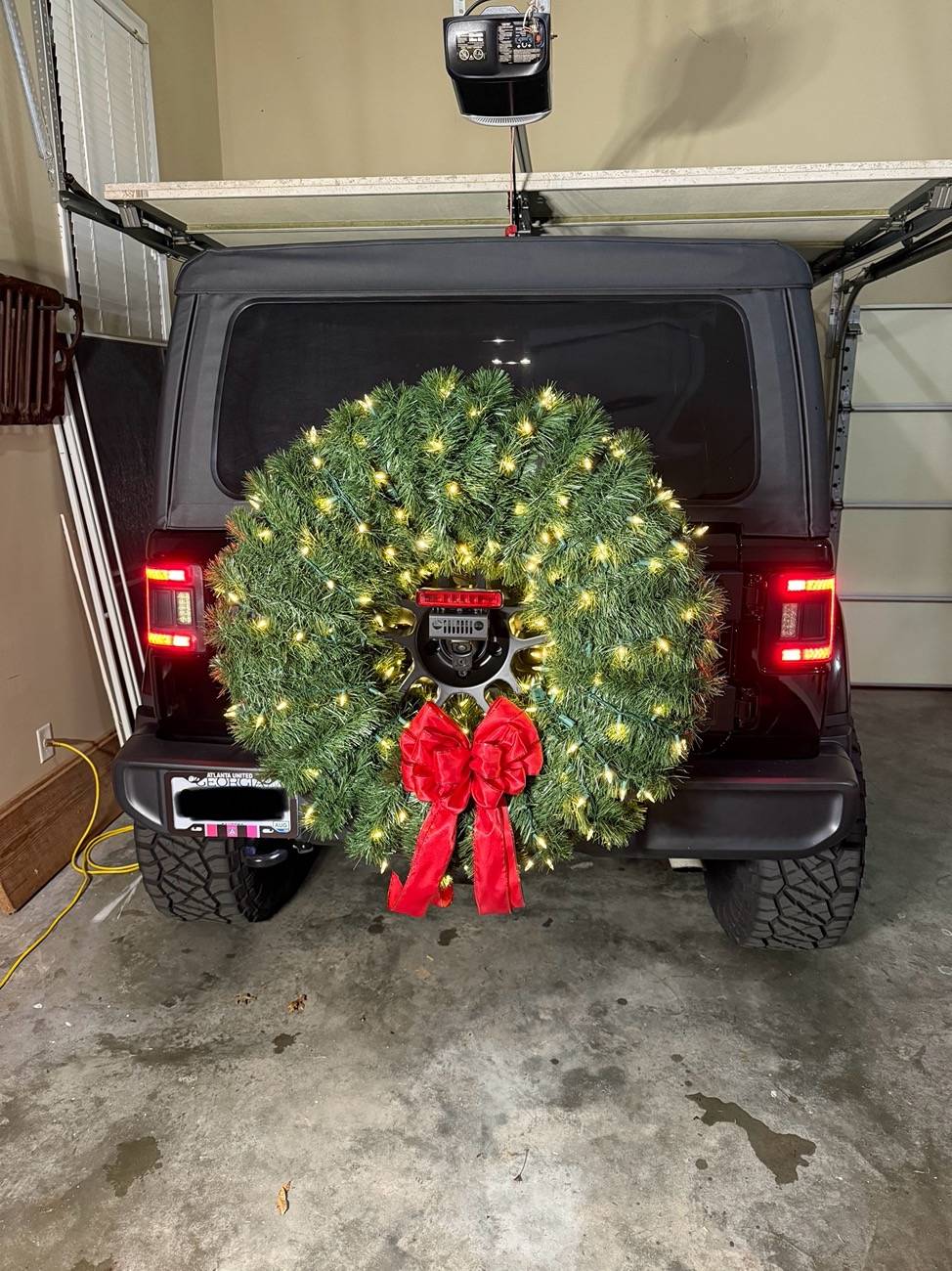 Christmas Decor for Jeep Wrangler: Festive Ideas for Your Ride