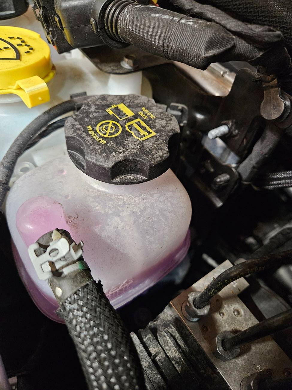 Jeep Wrangler JL Correct Mopar Coolant 1000002008