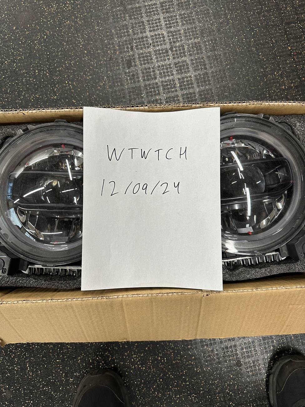 Jeep Wrangler JL OEM LED headlights IMG_5207