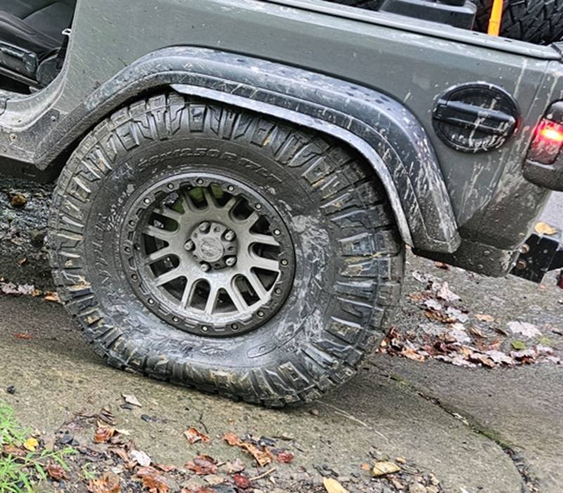 Jeep Wrangler JL Wheel Well Trim Rear Clearance