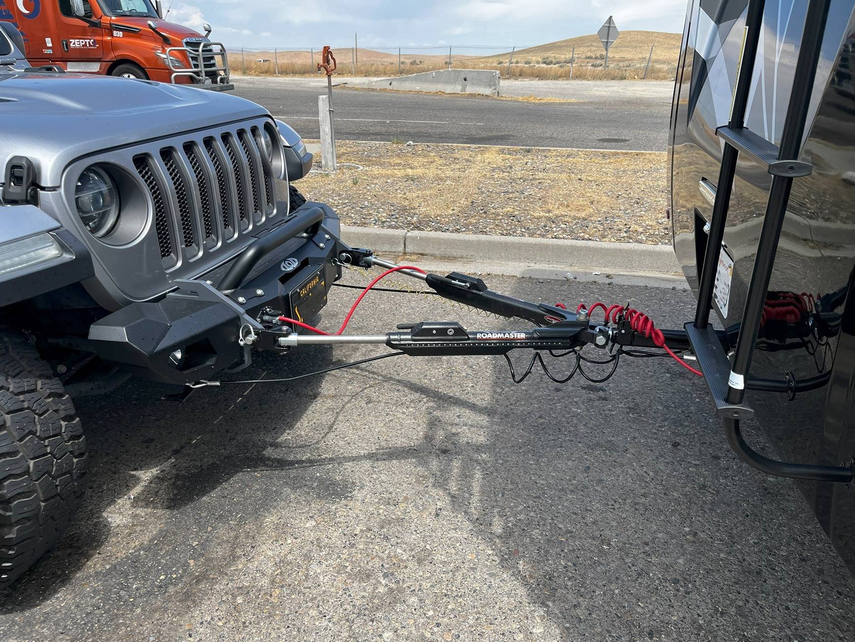 Jeep Wrangler JL Flat tow factory mopar wiring harness installation question. 2020 JLUR Tow Bars